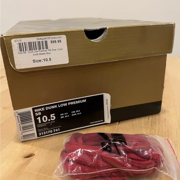 Nike Dunk Sb low new castle brown ale yellow size 10.5 - Picture 9 of 9